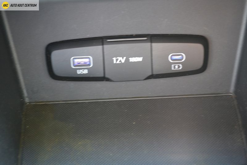 Hyundai i30 WG 1,5I MT SMART FAMILY NAVI - fotka 23 z 43
