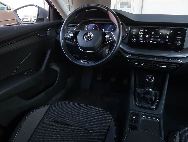 Škoda Octavia (2022) Ambition 2.0 TDI, ČR,1.maj - fotka 7 z 15