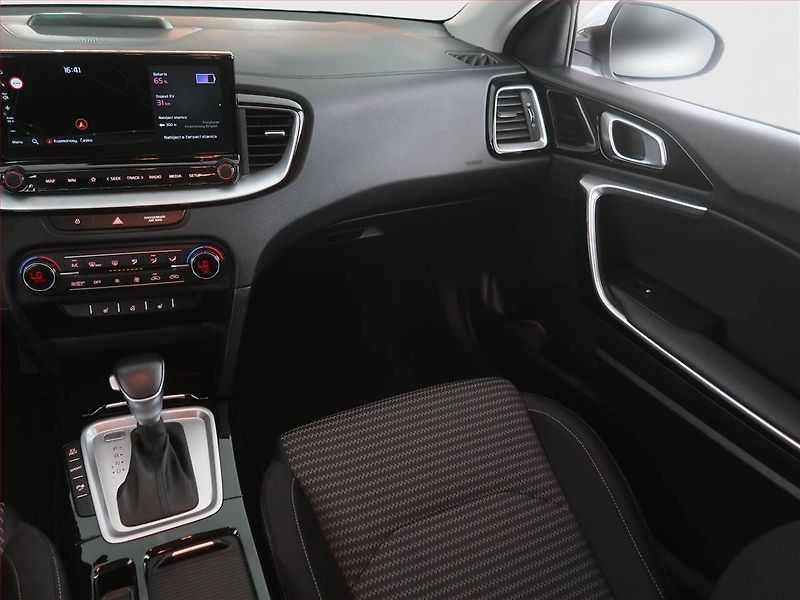 Kia XCeed (2022) Plug-in-Hybrid - fotka 8 z 22