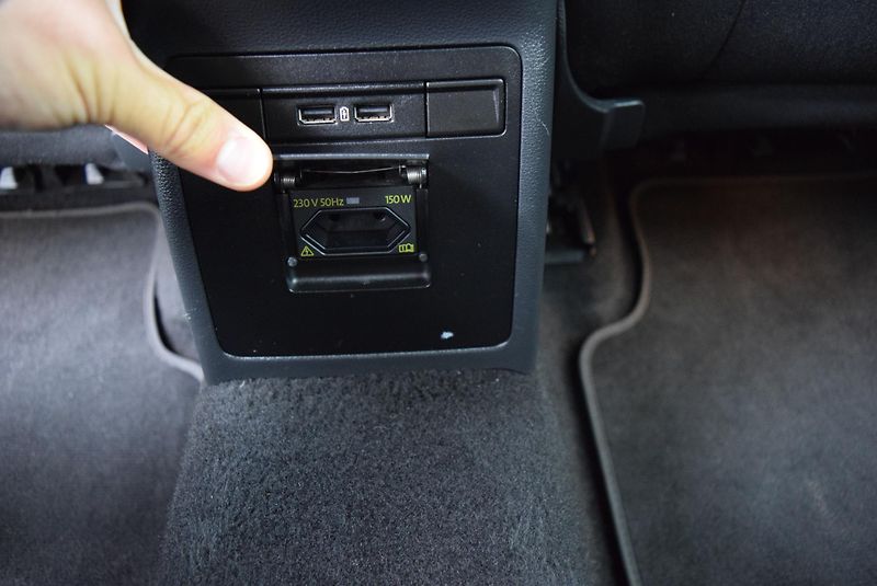 Škoda Octavia (2019) 1.5TSI 110kw STYLE TAŽNÉ SMART - fotka 18 z 45