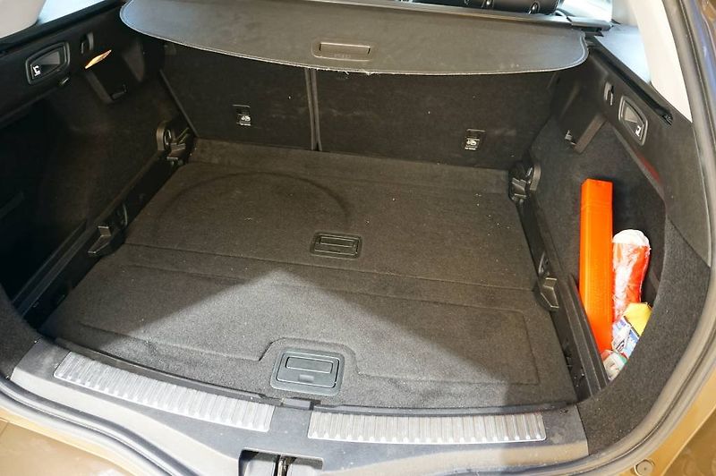 Renault Mégane (2017) 1,2  1,Majitel  nové v ČR - fotka 14 z 35