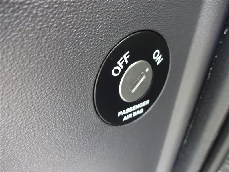 Hyundai i30 1,4i 16V 80kW LPG COMBI - fotka 29 z 46