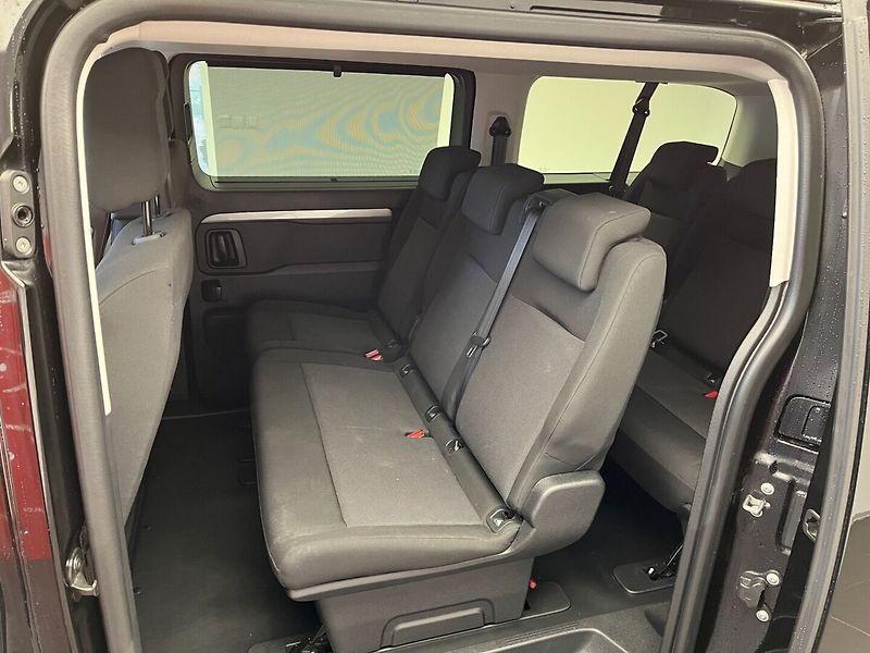 Toyota ProAce Verso L2 - 2.0L Diesel - 6 MT Busine - fotka 6 z 13