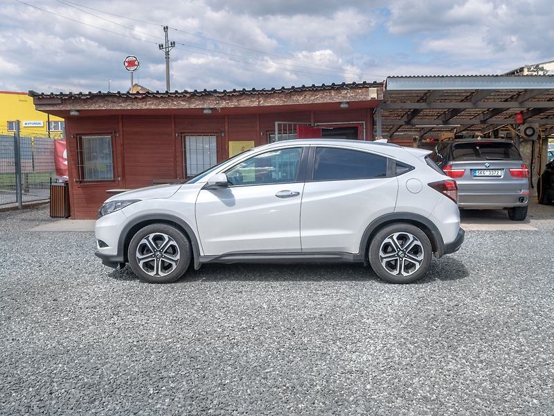 Honda HR-V (2016) 1.6D 88KW 2x ALU – WEBASTO - fotka 8 z 56