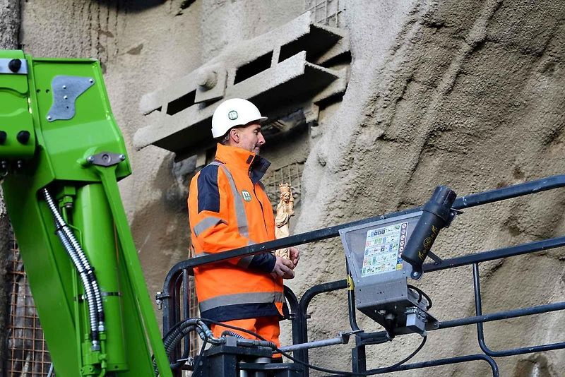 Žehnání svaté Barbory na stavbě tunelu Homole na budoucí dálnici D35 u Vysokého Mýta.