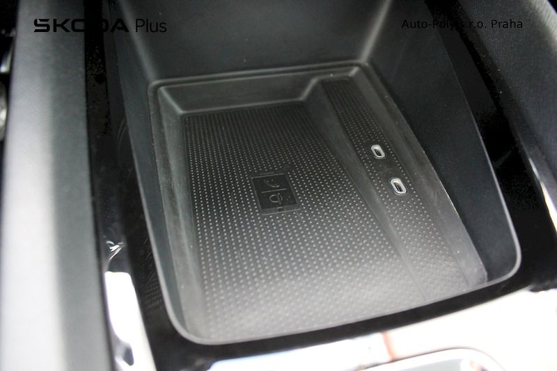 Škoda Octavia (2023) 1.5 TSI 110 kW Style Plus - fotka 14 z 25