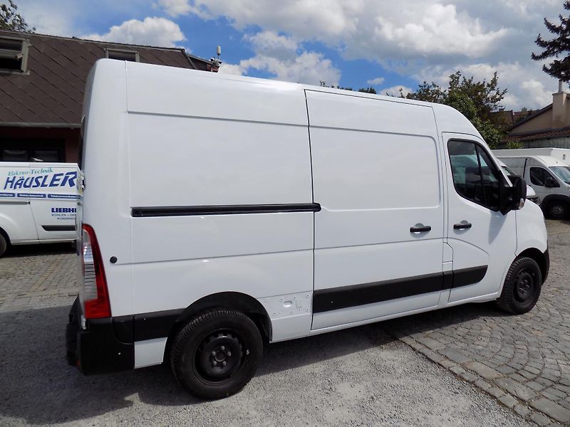 Nissan Interstar 2,3 DCI 100 KW L2H2 AC, TEMP - fotka 10 z 41