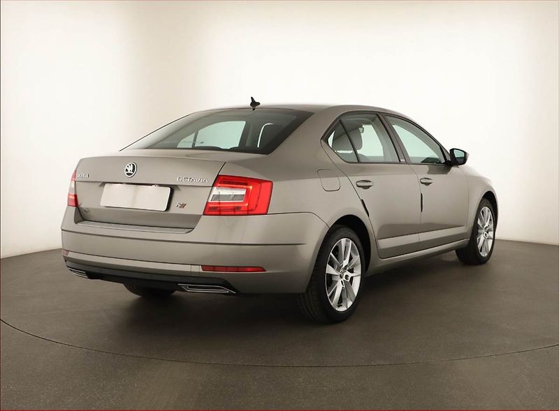 Škoda Octavia (2019) 2.0 TDI, Serv.kniha, Navi - fotka 5 z 14