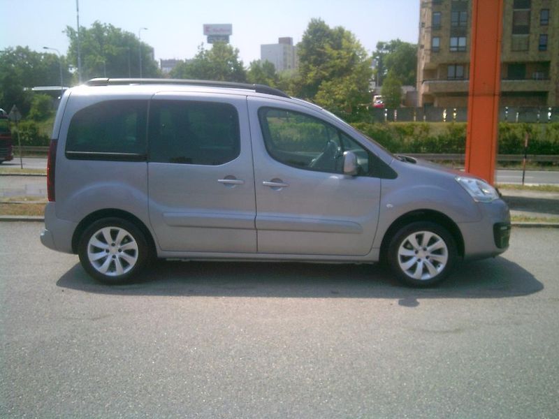 Peugeot Partner (2017) Tepee 1.6 VTi 88kW, KOUPENO ČR - fotka 5 z 16