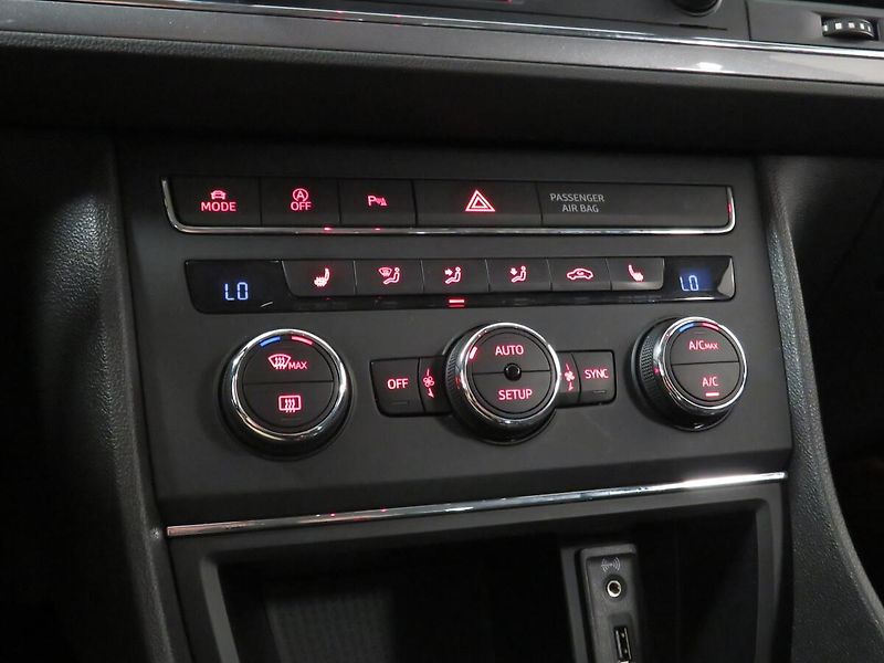 Seat Leon - fotka 19 z 24