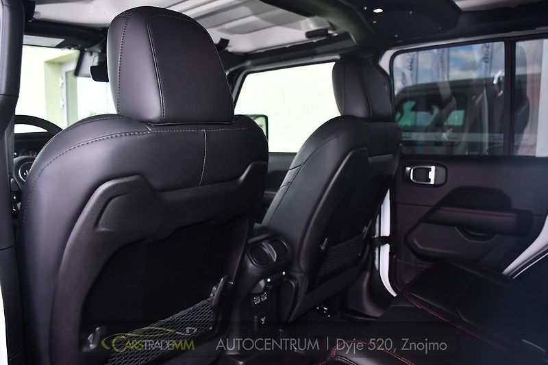 Jeep Wrangler 3.6L AWD RUBICON 4tisKM - fotka 12 z 52