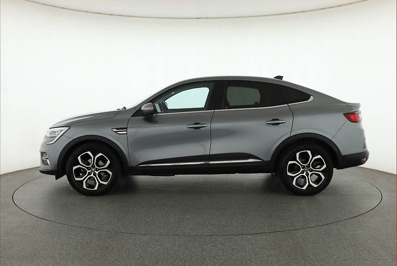 Renault Arkana (2022) Techno E-Tech - fotka 3 z 21