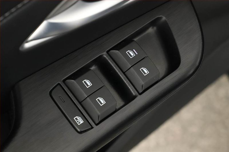 MG ZS (2026) 1.5 i, Elegance, Navigace - fotka 16 z 20