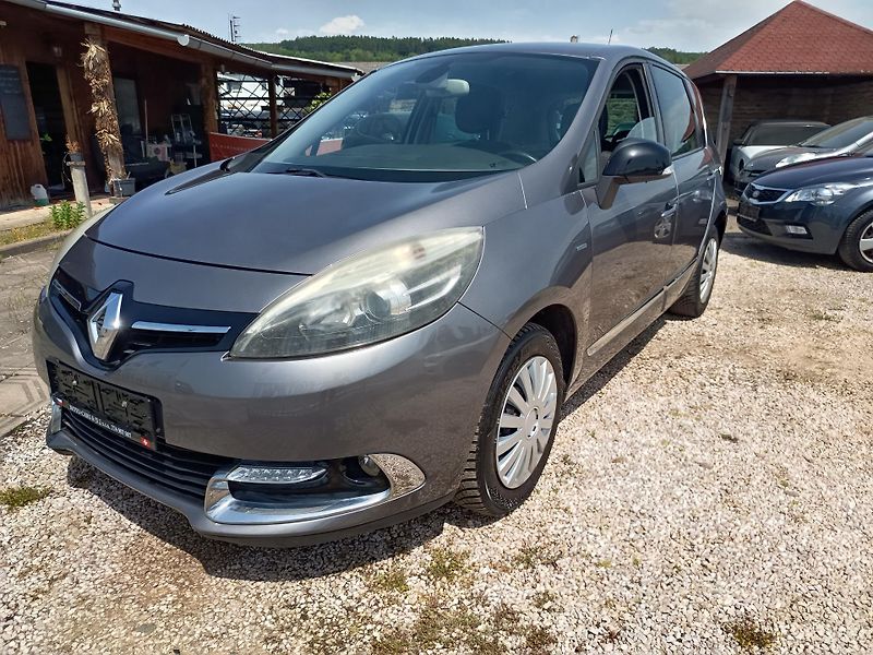 Renault Scénic (2014) 1.2 97kw 114tis Km - fotka 11 z 40