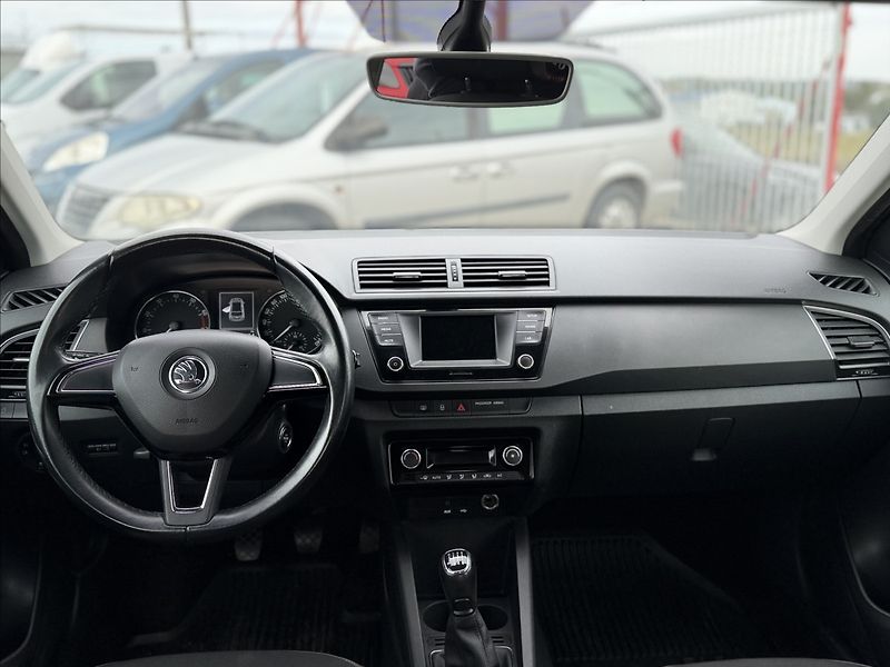 Škoda Fabia 1,2 TSI 81kW 6KVALT NOVÉ V ČR - fotka 19 z 26