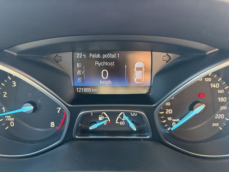 Ford Kuga 1.5 EB ST PANORAMA SERVISKA - fotka 18 z 48