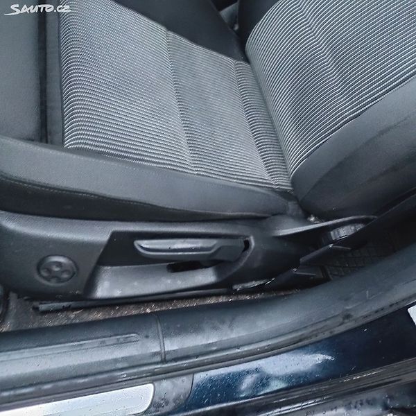 Audi A4 3.0TDI,MANUÁL,4X4,KRÁSNÁ,1MAJ - fotka 20 z 24