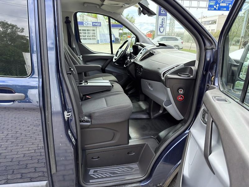 Ford Transit Custom 2.2 TDCi L2 9 míst, odp. DPH - fotka 13 z 17