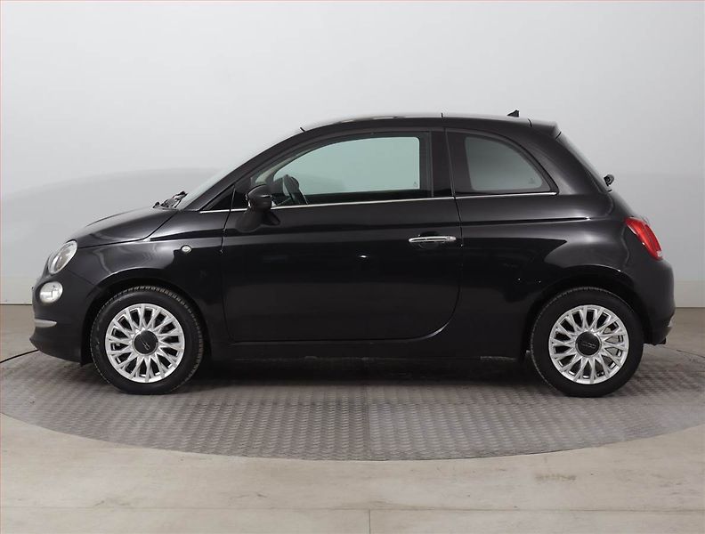 Fiat 500 (2018) 0.9 TwinAir, Serv.kniha - fotka 3 z 18