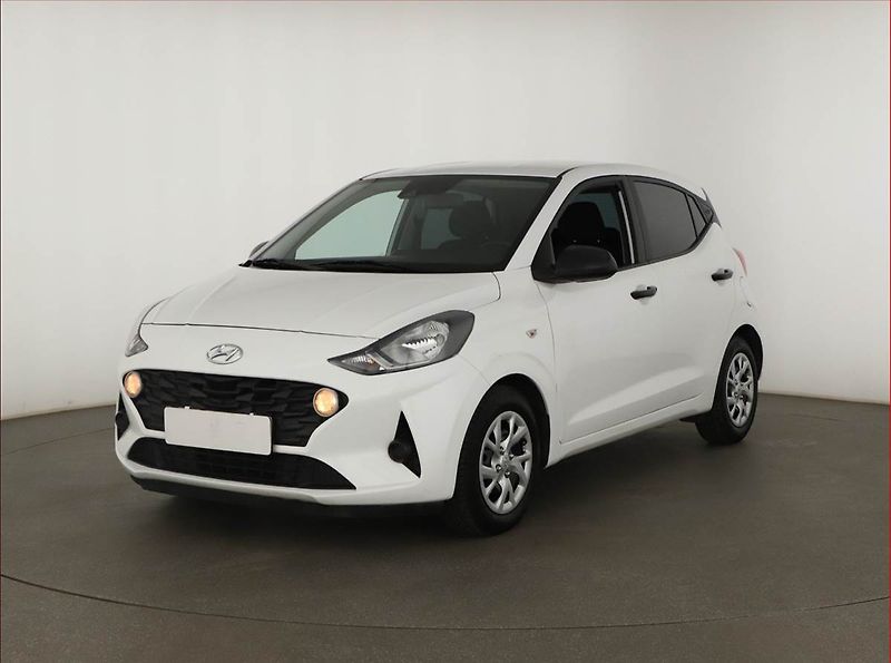 Hyundai i10 (2021) 1.0, Tempomat - fotka 2 z 12