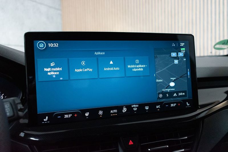 Ford Focus 1.0 EB 92kW ST-LINE*KAMERA*DPH - fotka 29 z 40