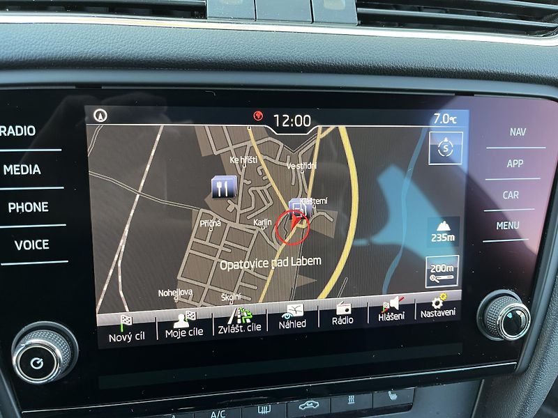 Škoda Octavia (2020) 2.0TDI NAVI*NEZ*TOPENÍ*TAŽNÉ ! - fotka 22 z 35