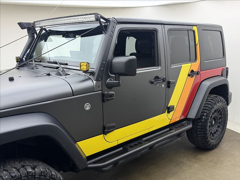 Jeep Wrangler 3,6 209kW AT PENTASTAR SERVIS - fotka 37 z 44