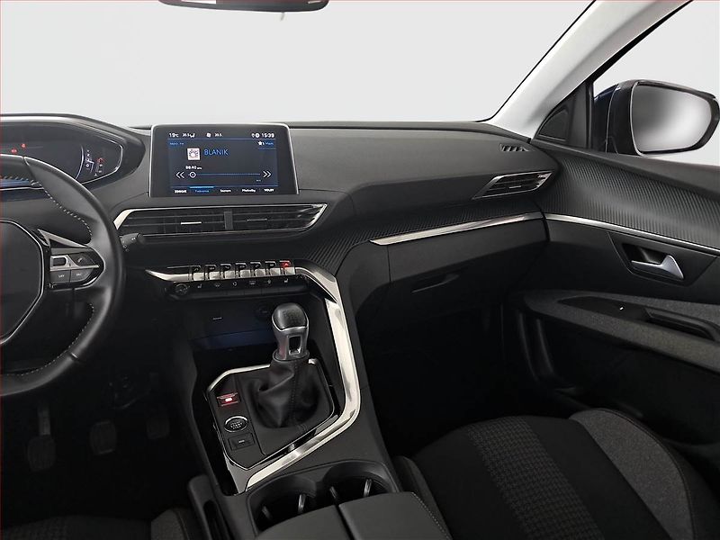 Peugeot 3008 (2020) GT Line 1.2 PureTech, Kůže - fotka 8 z 18