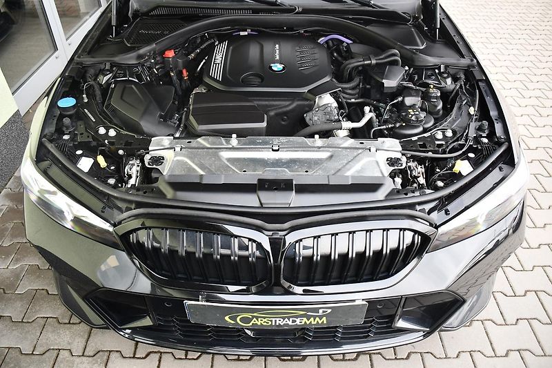 BMW Řada 3 320D xDrive M-SPORT ČR 1.M - fotka 46 z 47