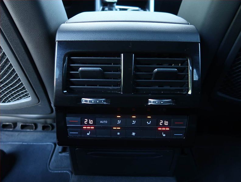 Volkswagen Touareg (2023) 3.0 TDI - fotka 28 z 29