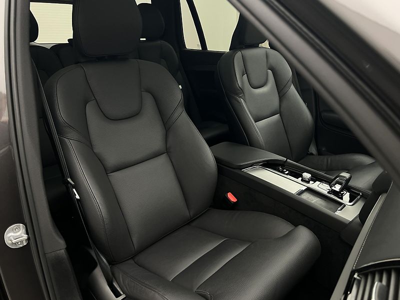 Volvo XC90 B5 AWD BRIGHT PLUS REZERVACE - fotka 20 z 50