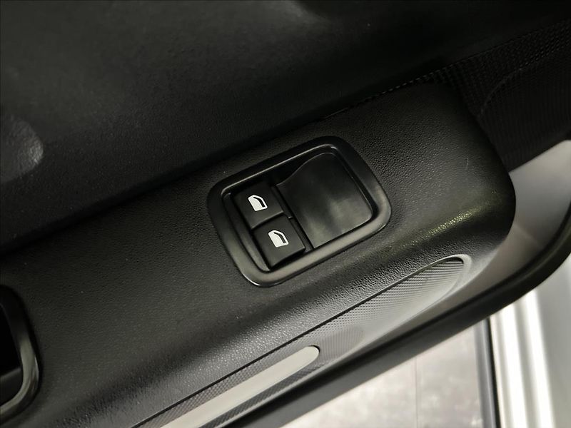 Citroën C3 1,2   PureTech,ČR,1.MAJ,SERVIS - fotka 8 z 19