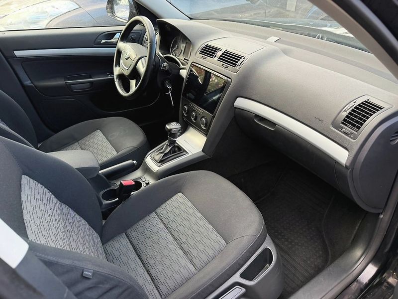 Škoda Octavia (2011) 2.0TDI, 103kw 4x4 DSG - fotka 7 z 18