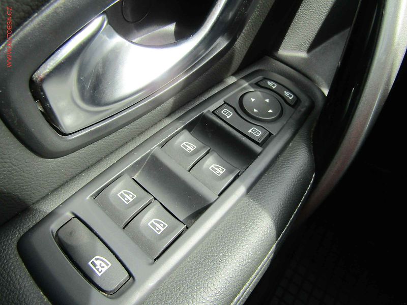 Renault Laguna (2014) 2.0DCi, autoAC - fotka 14 z 16