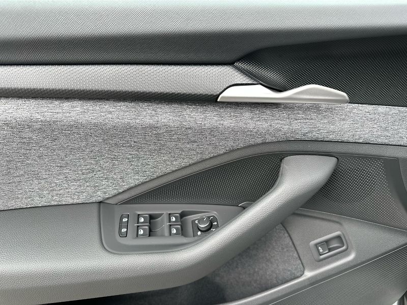 Škoda Superb (2026) 2,0 TDI 110 kW 7-stup. automat - fotka 16 z 24