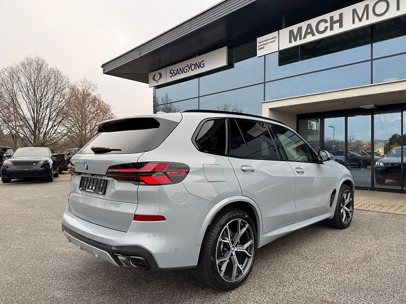 BMW X5 xDrive 50e El.tažné TOP - fotka 5 z 16