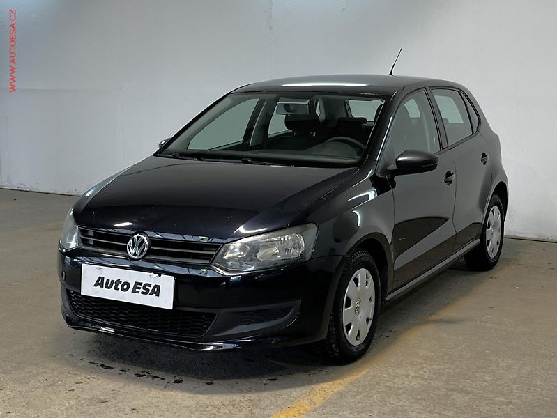 Volkswagen Polo (2010) 1.2 HTP, AC - fotka 3 z 13