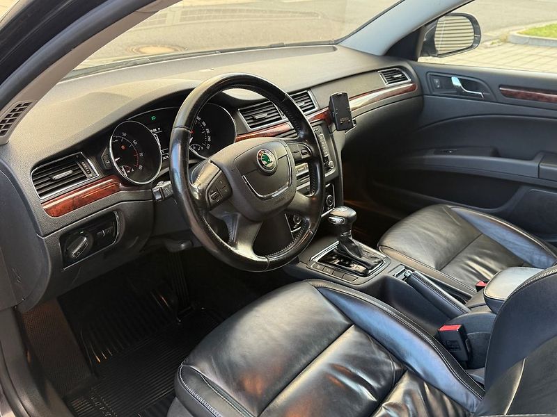 Škoda Superb (2009) - fotka 13 z 46