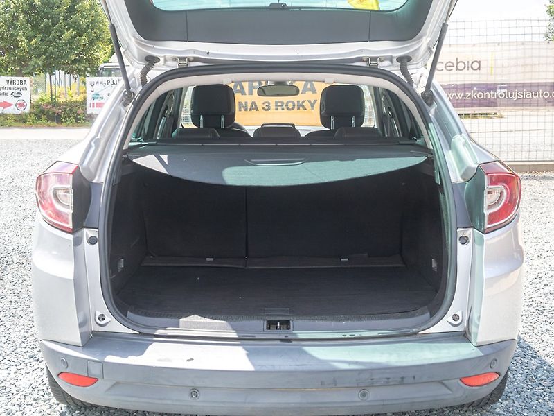 Renault Mégane (2015) 1.2T 97KW – NAVI / BOSE - fotka 43 z 48
