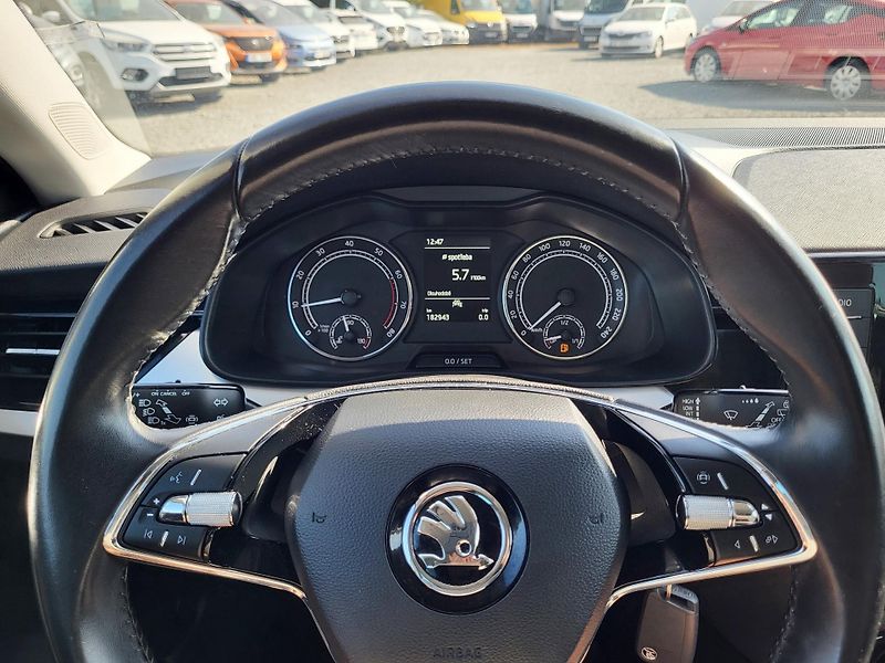 Škoda Scala 1.0 TSI 70kW AMBITION *ČR - fotka 10 z 42