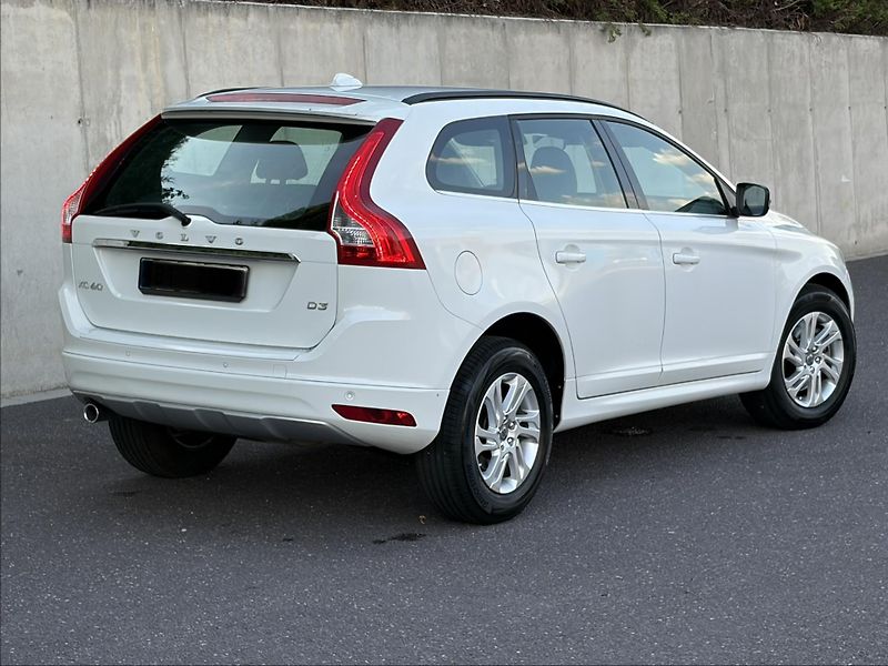 Volvo XC60 (2016) 2.0 D3 110kW AT8/152tkm/SERVIS - fotka 3 z 31