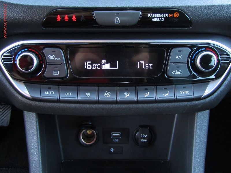 Hyundai i30 (2021) 1.0T-GDI, ČR, Smart, LED - fotka 15 z 20