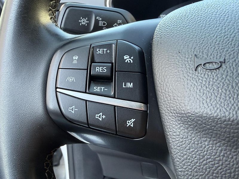 Ford Kuga (2022) Vignale 2.5 PHEV, 10/22 - fotka 10 z 22