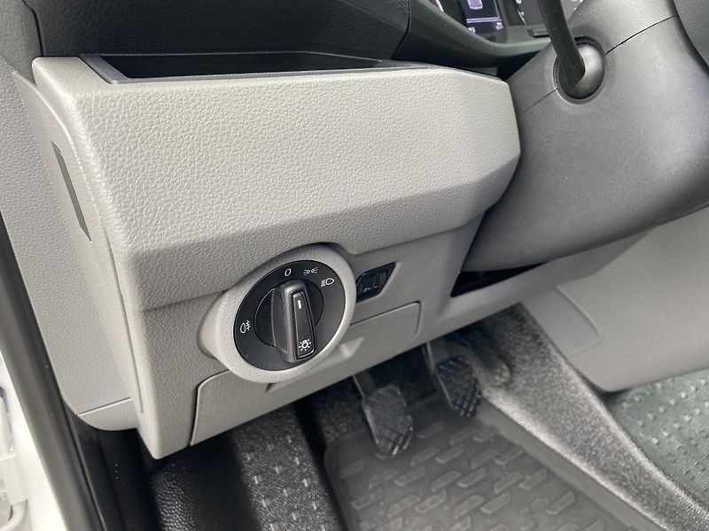 Volkswagen Transporter 2.0 TDI - 14 000KM - KAMERA - fotka 17 z 46