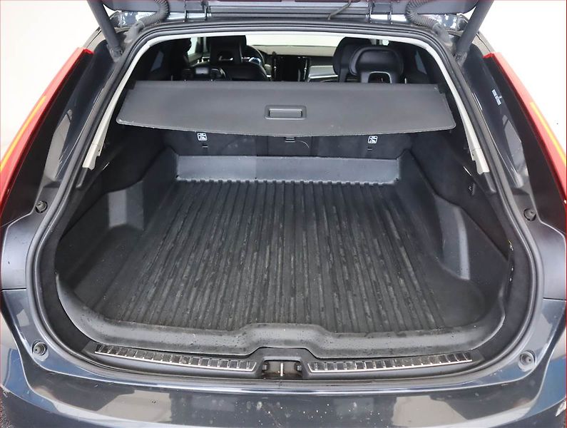 Volvo V90 (2017) D5 AWD, 4X4, Automat, Kůže - fotka 14 z 21