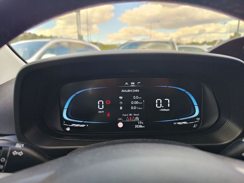 Hyundai i20 1.2i/57kW Wave - fotka 13 z 29