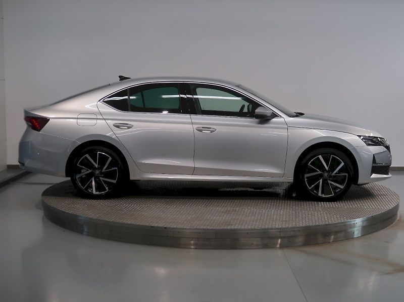 Škoda Octavia (2025) EXCLUSIVE 2.0TDI 110KW DSG WEB - fotka 8 z 46