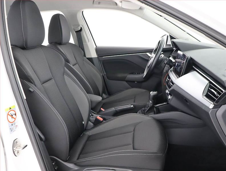 Škoda Kamiq (2022) 1.0 TSI - fotka 9 z 22