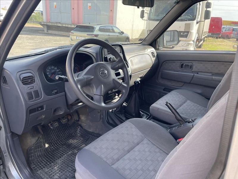 Nissan Navara 2,5  98 kW*King Cab*nová STK - fotka 9 z 28