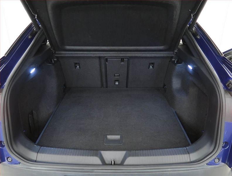 Volkswagen ID.5 (2023) Pro Perf. (82 kWh), SoH 93% - fotka 14 z 32